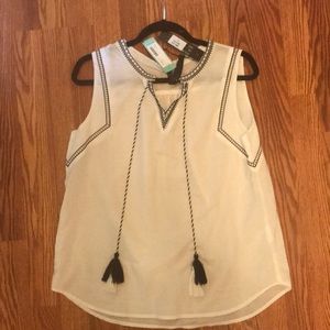 Size L. NWT. Stitch Fix Exclusive